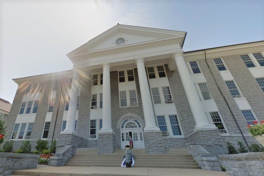 James Madison University
詹姆斯麥迪遜大學